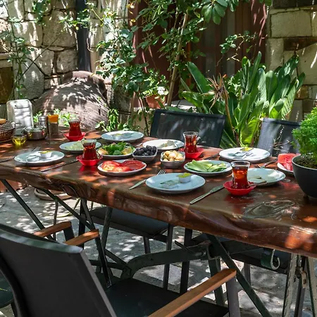 Han Urla Otel Hotel *