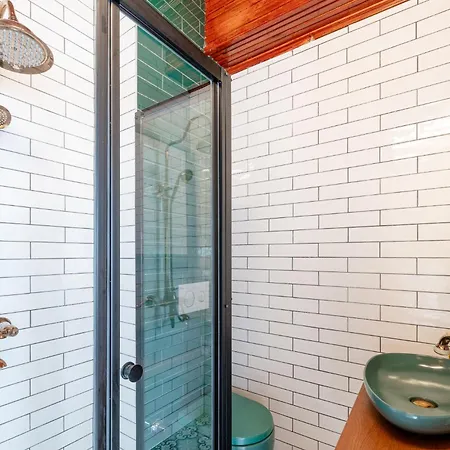 Hotel Han Urla Otel *