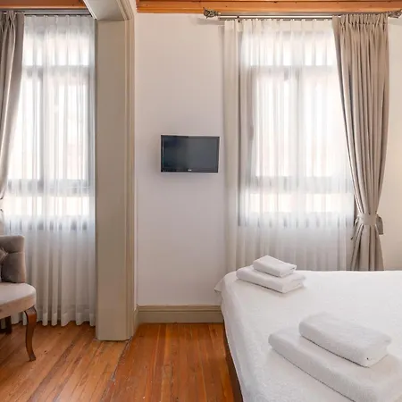 Han Urla Otel