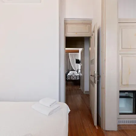 Hotel Han Urla Otel *