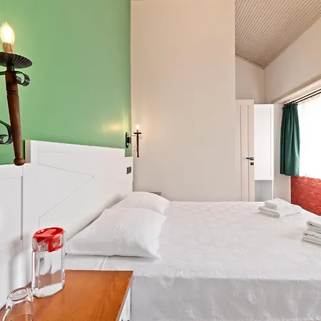Han Urla Otel Hotel
