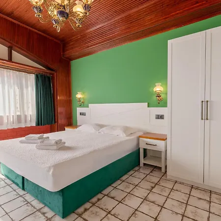 Han Urla Otel