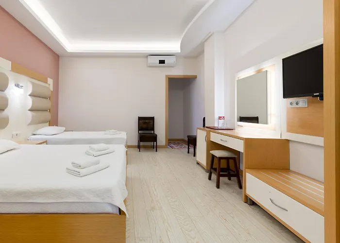 Hotel Han Urla Otel *